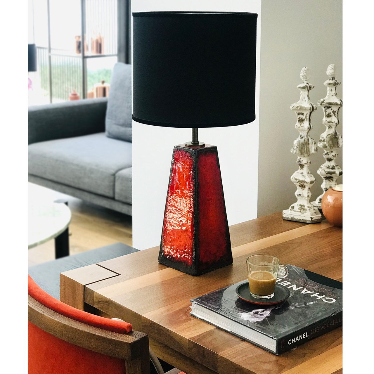 Picture of Triangle Red Ceramic Table Lamp