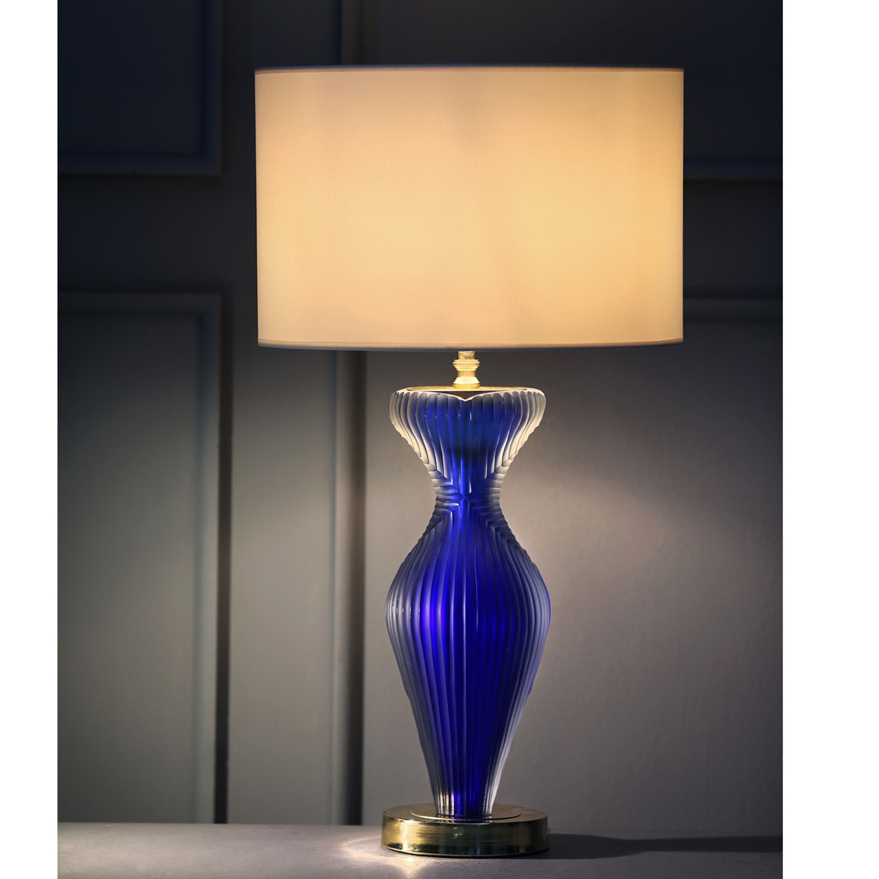 femme-big-indigo-table-lamp